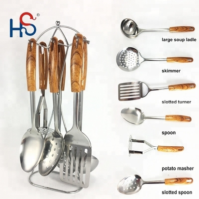 FOB PORT Ningbo Ensemble de cuisine durable Accessoires de cuisine avec outils en acier inoxydable