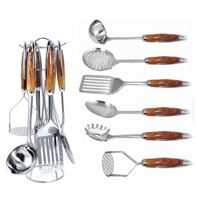 FOB PORT Ningbo Ensemble de cuisine durable Accessoires de cuisine avec outils en acier inoxydable