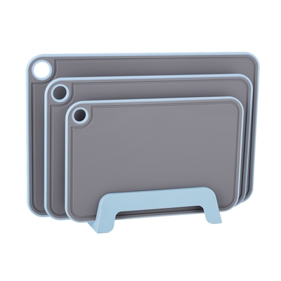 Des planches de coupe en plastique avec des rainures profondes de jus de lavande orange durable et sans danger pour le lave-vaisselle