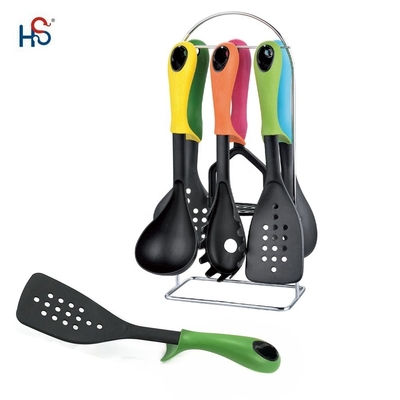 Ensemble d'outils de cuisine et d'accessoires de cuisine