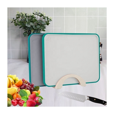 PP Reversible grand plateau de coupe de cuisine avec une poignée facile à saisir et des rainures de jus profondes