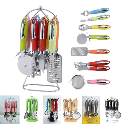 Utilisateurs de cuisine en acier inoxydable de qualité alimentaire, équipés de gadgets arc-en-ciel et d'outils de pizza