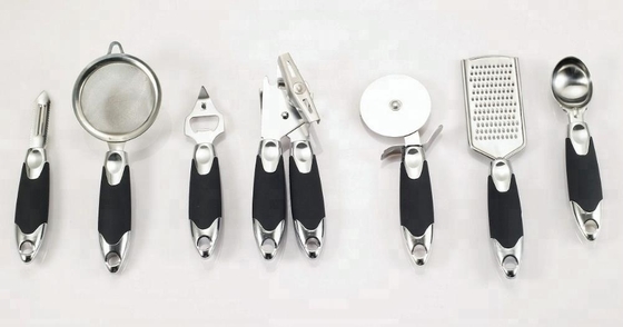 Accessoires de cuisine écologiques en plastique durable en 7 pièces pour une cuisson fonctionnelle