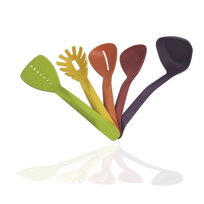 Ensemble d'ustensiles de cuisine en nylon certifié ISO9001 pour les outils de cuisine de table de la cuisine supérieure