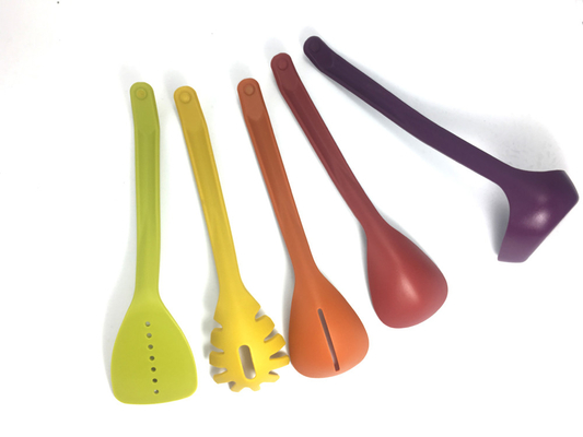 Ensemble d'ustensiles de cuisine en nylon certifié ISO9001 pour les outils de cuisine de table de la cuisine supérieure