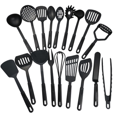 Outils de cuisine Utilisations de cuisine Ensemble de 18 pièces d'articles ménagers en plastique de jardin avec poignée en PP