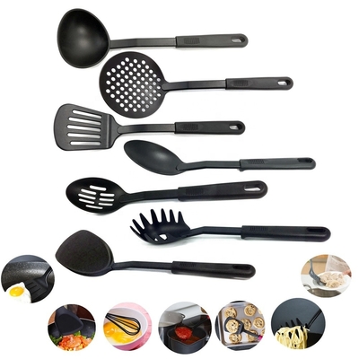 Outils de cuisine Utilisations de cuisine Ensemble de 18 pièces d'articles ménagers en plastique de jardin avec poignée en PP