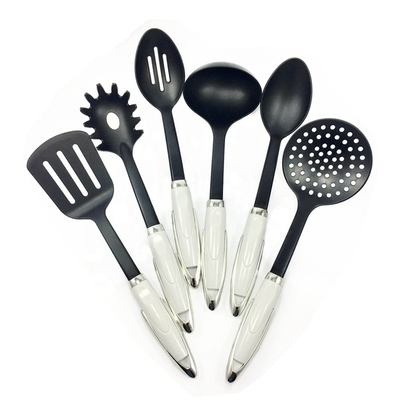 N'importe quelle cuisine N'importe quel style Outils en nylon durables avec des gadgets cool et des accessoires personnalisés