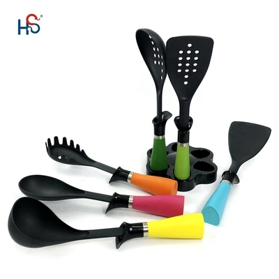Outils de cuisson non collants Ensemble d' ustensiles en nylon de 7 pièces pour une expérience de cuisson sans effort