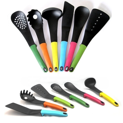7 pièces d' ustensiles antiadhésifs avec outils de cuisson en silicone résistant à la chaleur et poignée TPR
