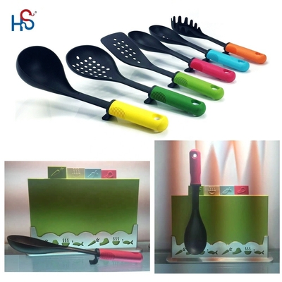 Ensemble d'ustensiles de cuisine de cuisine durable avec support tournant et matériel de poignée TPR PP