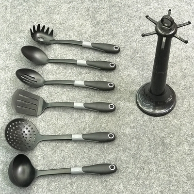 Maximisez l'espace de votre cuisine avec ce colander en nylon certifié ISO9001