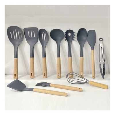 Ensemble d'outils en 7 pièces avec poignée en bois et trou suspendu résistant à la chaleur jusqu'à 240 °C