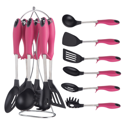 Créez la cuisine de vos rêves avec un ensemble d'outils en nylon en 7 pièces résistant à la chaleur et polyvalent