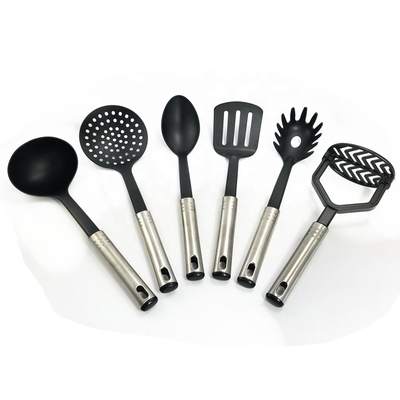 Outils et équipements de cuisine Outils de cuisine en nylon non adhésif Ensemble avec ustensiles