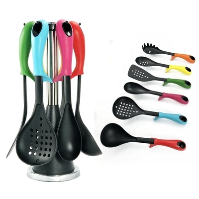 Outils de cuisine antiadhésifs à haute température à 210 degrés pour la cuisine et les articles ménagers colorés