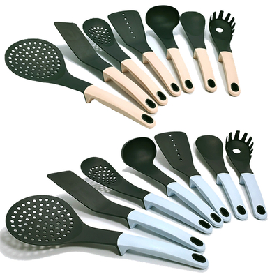 Ensembles d'outils de cuisine en nylon compact