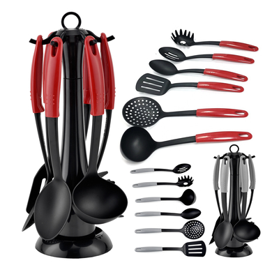 Utilisateurs multifonctionnels fournissent les outils les plus adaptés aux besoins des gadgets de cuisine et de jardin